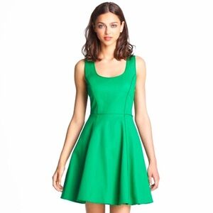 Jessica Simpson fit and flare Kelly green lace back dress